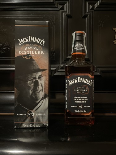 Jack daniel master distiller - daniel's,