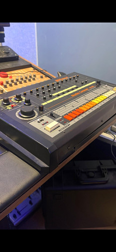 Roland 808 rhythm - roland, tr-808
