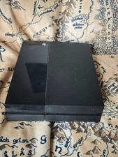 Playstation 4 / PS4: Console