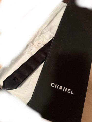 Rara cravatta chanel - cravatta, pelle
