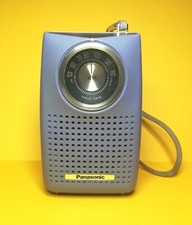 PANASONIC R-1052  POCKET SIZE AM RADIO 1971