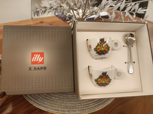 Illy expo milano 2015 mascot - milano,