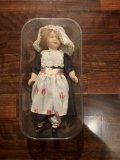 Bambola Di Porcellana Collezione Dal Mondo Fabbri Editori