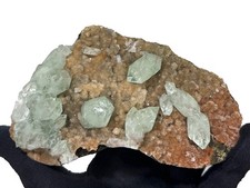 Apofillite verde a punta con