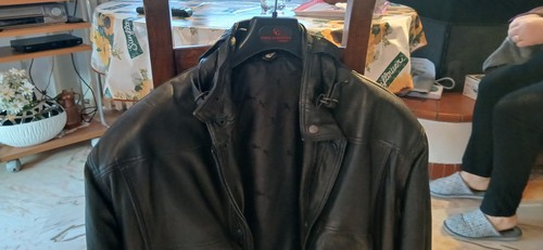 Giubotto uomo pelle nera - giubotto, uomo,