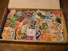 scatola francobolli usati bollati (misti)