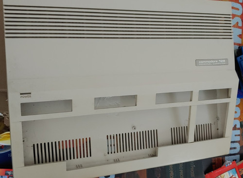 Case commodore 128 - case,