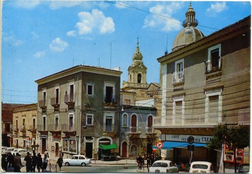 Comiso ragusa piazza - comiso,
