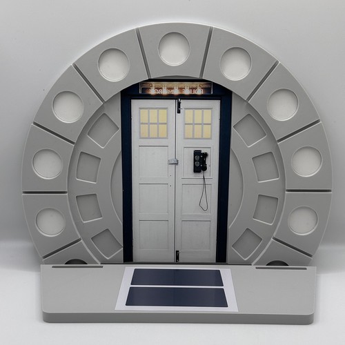 Doctor who scale 2023 - doctor, 5”