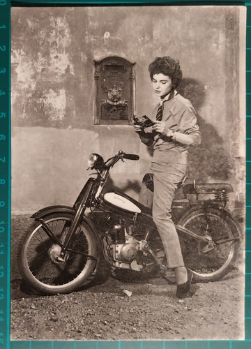 Foto ciclomotore motom - ciclomotore,