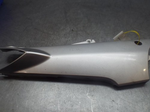 Coperchio pannello destro moto