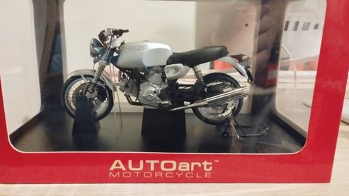 Autoart ducati 1000 - gt,