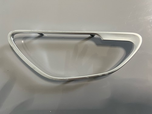Maniglia perimetrale portiera