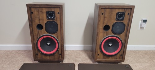 Cerwin vega speakers - d3, (pair)