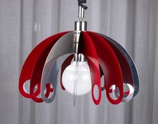 Splendido lampadario anni '70, Space age. Acciaio traforato a fasce. Perfetto!