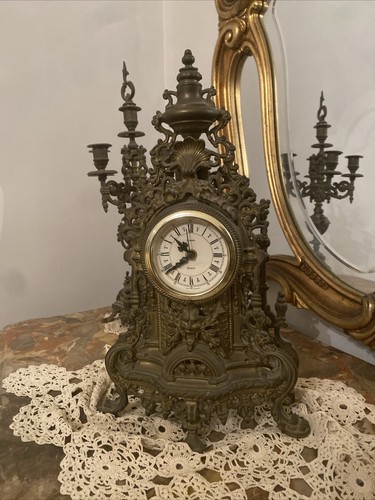 Orologio con candelabri - con, 2