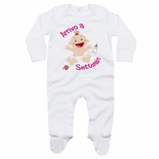 Tutina neonata personalizzata con mese bimba arriva a