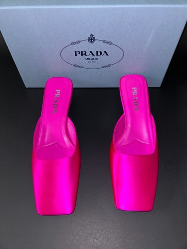 Prada raso mules punta