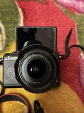 Canon EOS m10 18.0MP 15-45 mm