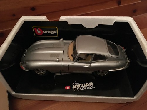 Burago 3018 jaguar e - 1/18,