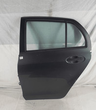 670040D110 Porta post. SX