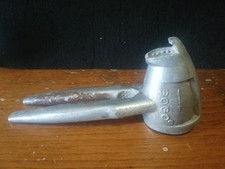 CAVATAPPI, APRIBOTTIGLIE IN