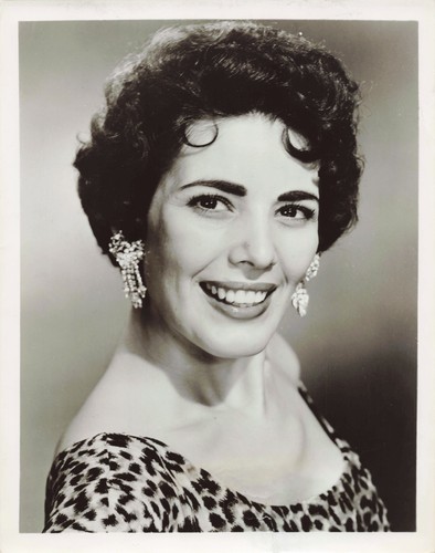 Dotty mack attrice mimo - dotty,
