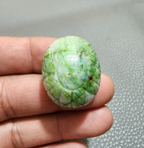 Stupenda scultura verde