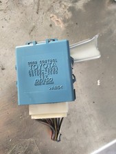 85980-52051 CENTRALINA CHIUSURA CENTRALIZZATA BLOCCAPORTA PORTA PER TOYOTA YARIS