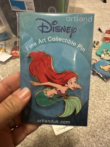 Spilla disney artland 2025 - spilla,