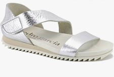 Nuovi sandali comodi alla