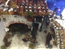 Presepe artigianale 40x30x24 cm con luci  carretto senza personaggi