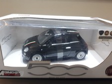 Mondo Motors 1/24 FIAT 500
