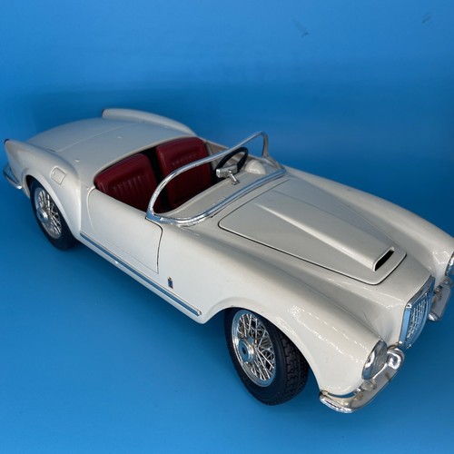 Burago lancia aurelia - burago, 1/18