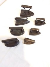 N. 7 PICCOLI FERRI DA STIRO