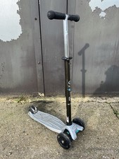 Micro Maxi Scooter 3 Ruote