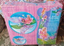 SET BAMBOLE vintage 2004 BARBIE FAIRYTOPIA bambola HUE, MIELE Fairy topia Muneca + DVD