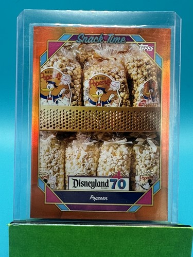 2025 topps disneyland - disneyland, 70°