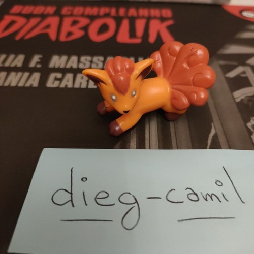 Vulpix pokemon mini figure - vulpix,