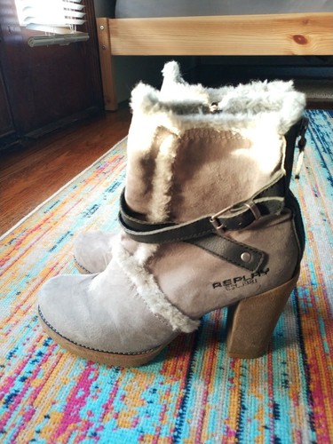 Stylish replay boots - size, 8.5