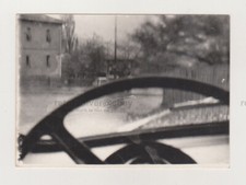 Finestra auto rotta pioggia