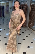 Abito lungo elegante oro/beige