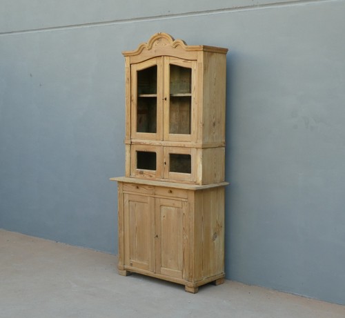 Credenza rustica con alzata