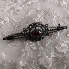 Bella spilla argento brunito con granato artigianato sardo Vintage