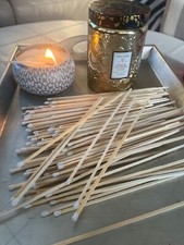 Fiammiferi per camino bianchi