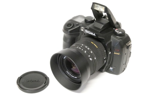 Sigma sd14 con obiettivo - con,