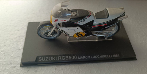 Modellino moto suzuki - moto,