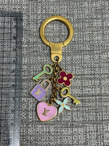 Louis vuitton porte cles - louis,