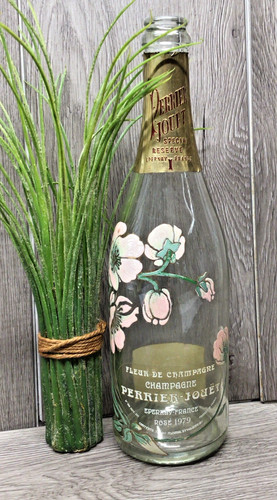 Bottiglia vuota champagne