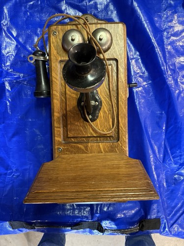 Antico telefono